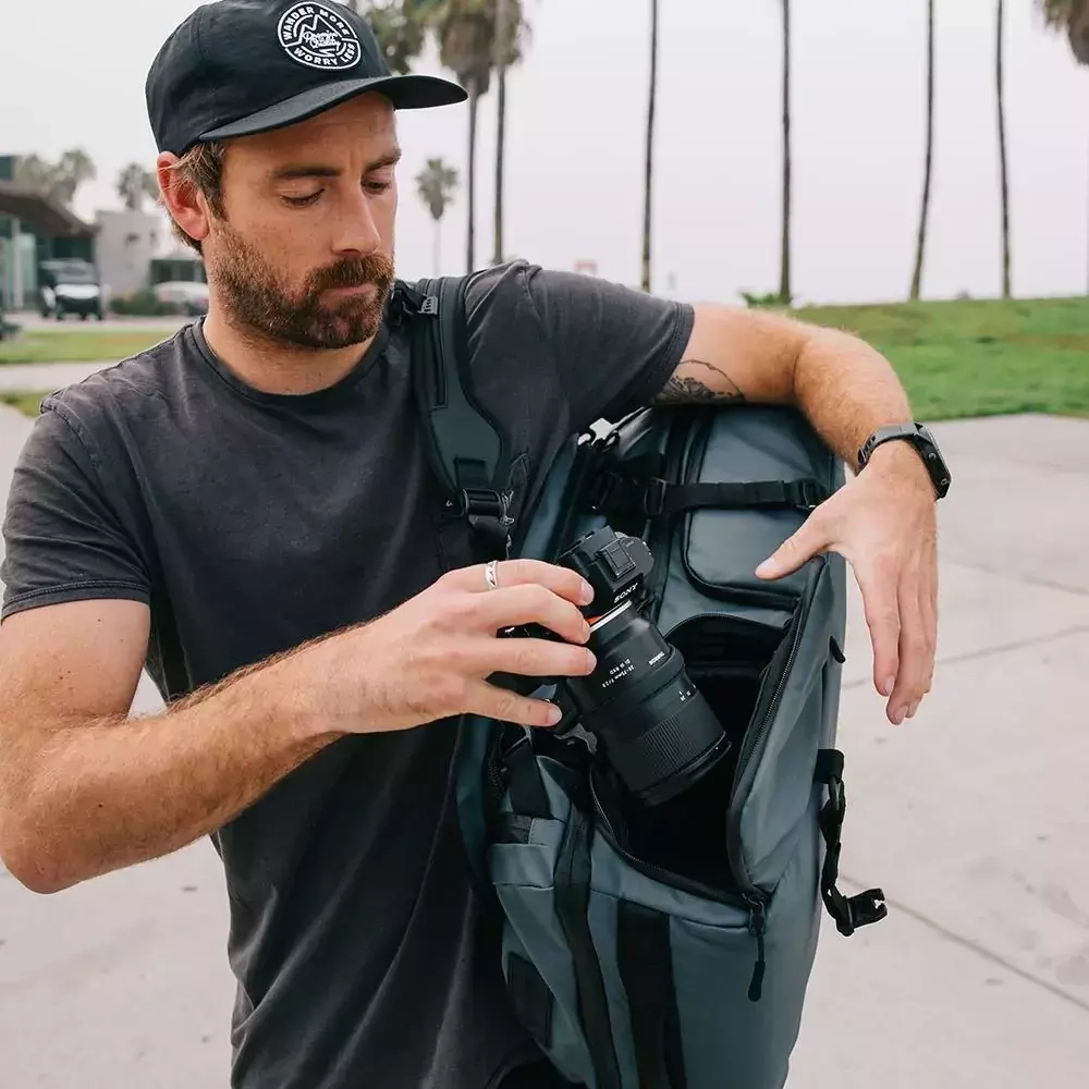 Сумка-рюкзак Wandrd Hexad Access Duffel 45L
