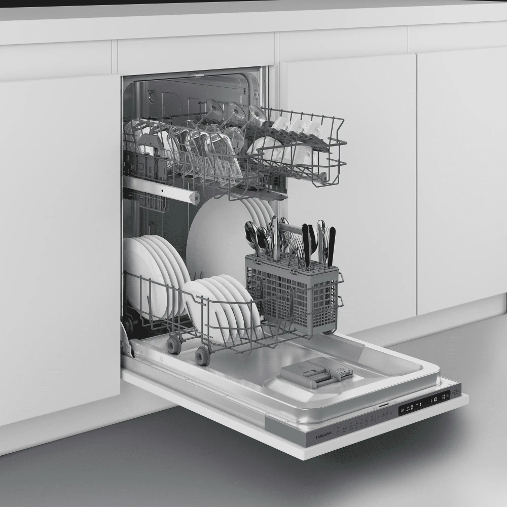 Встраиваемая посудомоечная машина Hotpoint HIS 1C69