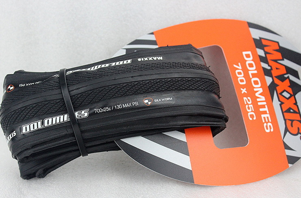 Покрышка Maxxis Dolomites 700x25C TPI 60 кевлар Single (TB86473000)