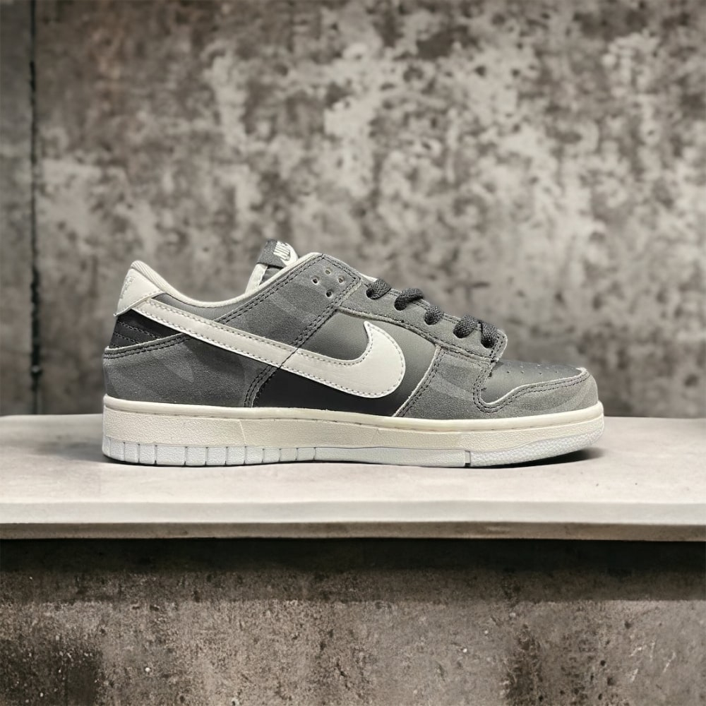 Nike SB Dunk Low • Black Zebra