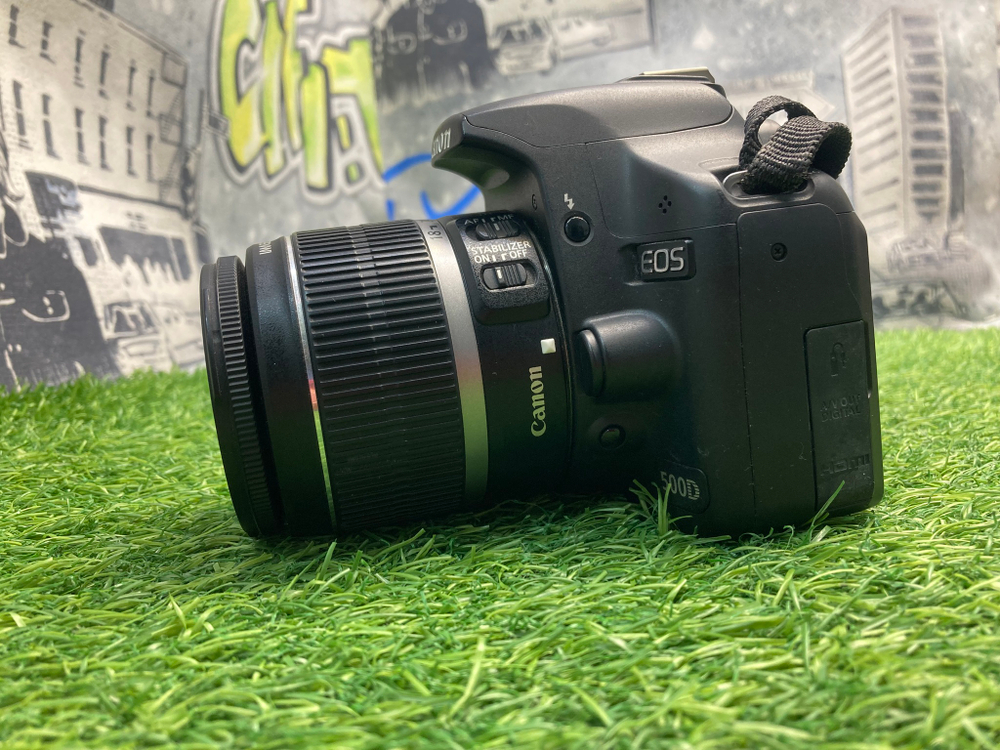 Canon 500D kit 18-55 mm 3.5-5.6 IS 8100 кадров