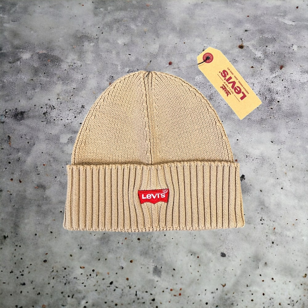 Шапка Levi's #1 • Бежевый