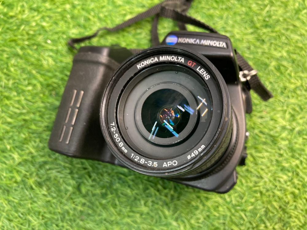 Konica Minolta Dimage A2