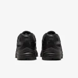 Кроссовки женские NIKE Initiator