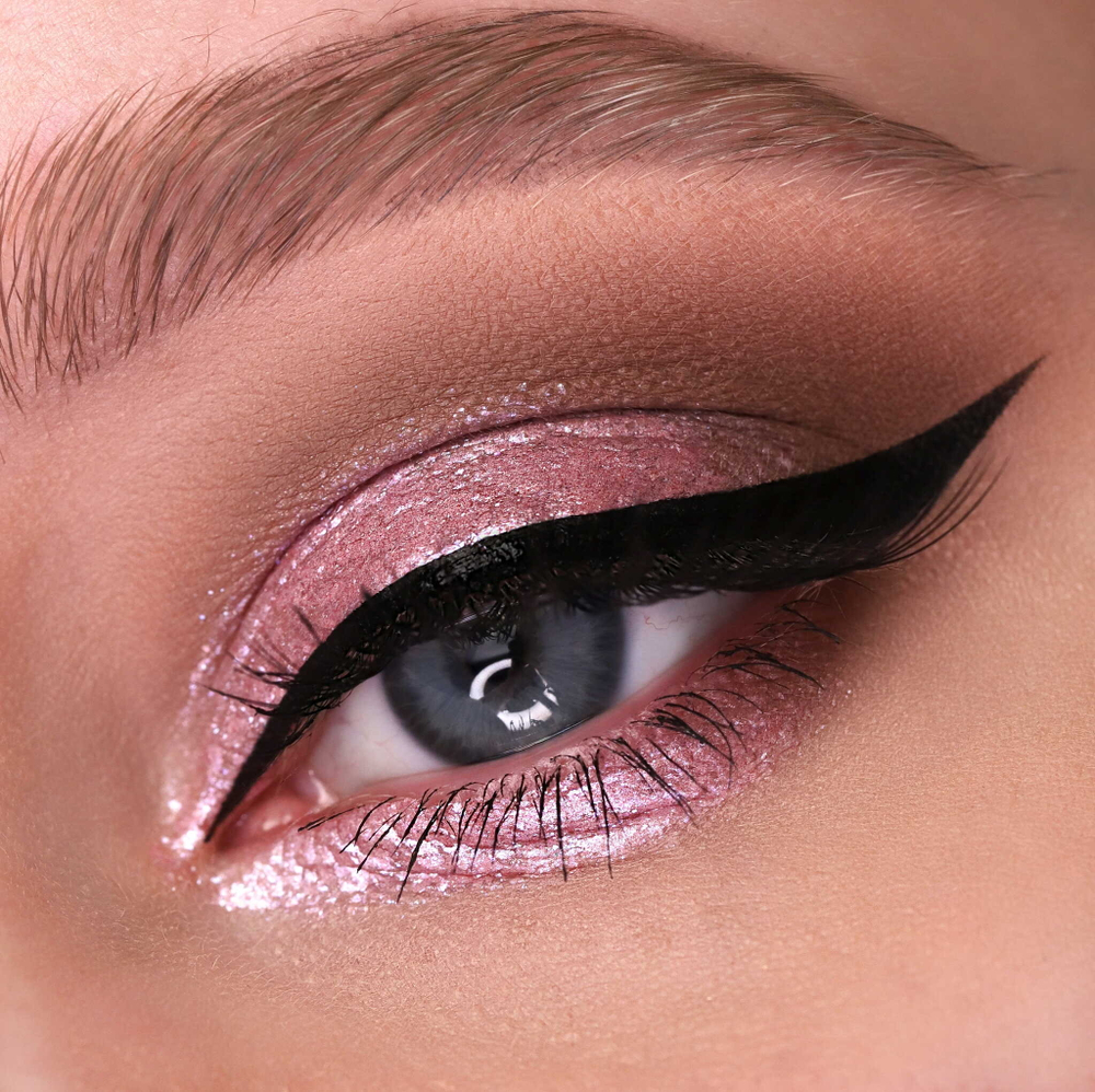 Тени для век жидкие сияющие тон 31 Pink Party «Relouis PRO Sparkle Liquid» 5 мл