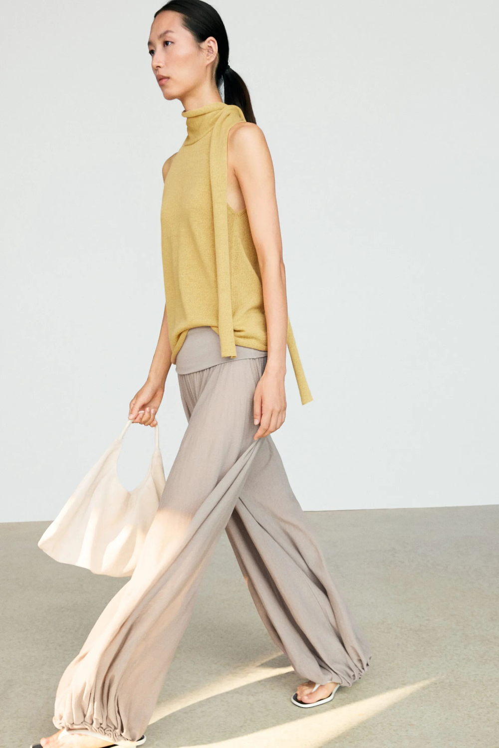 Топ-халтер из смешанного льна с шнурками - MASSIMO DUTTI