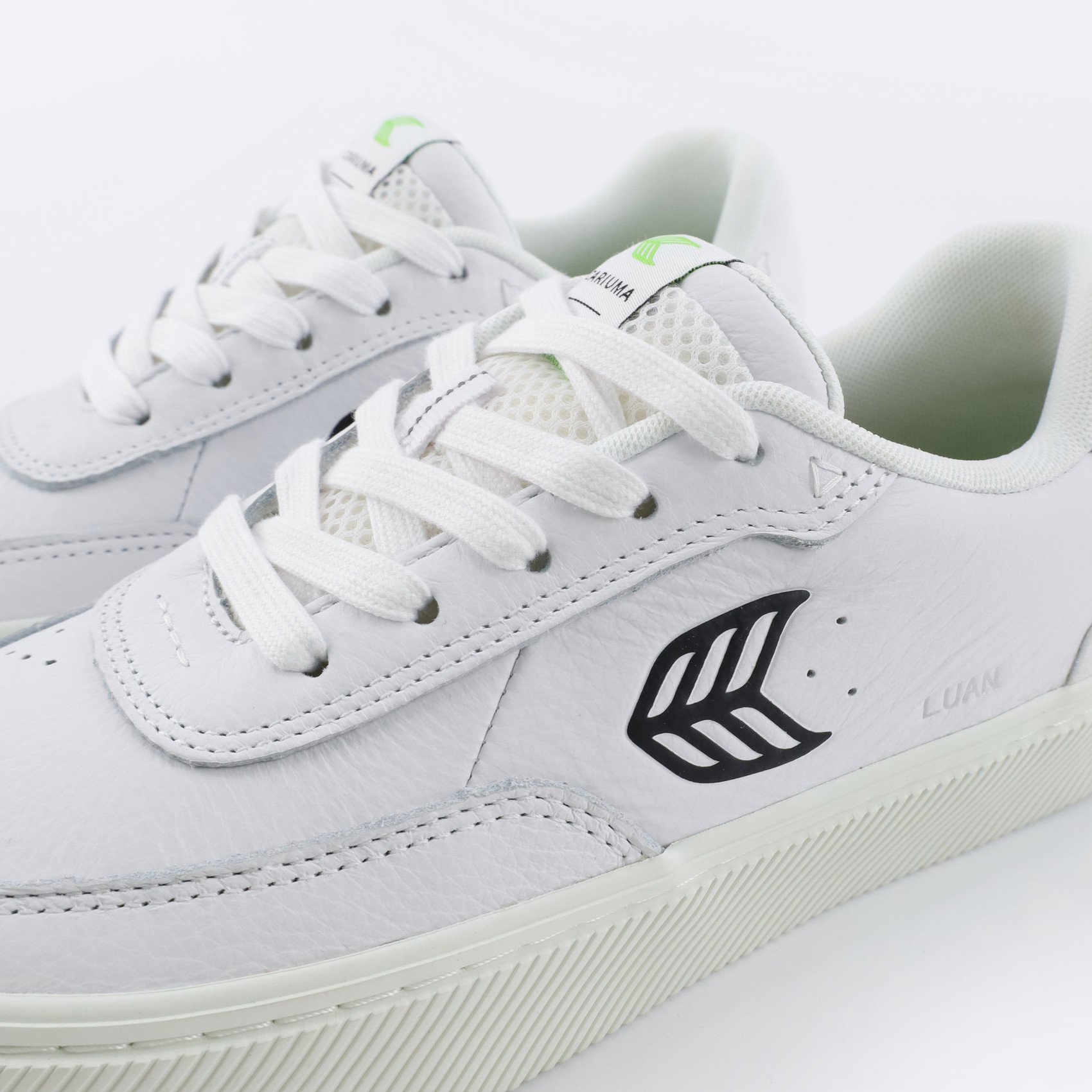 Cariuma Luan Pro Premium Leather (white/black) артикул: - купить в магазине Дайс