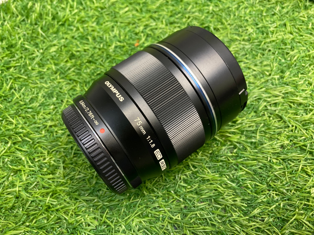 Olympus 75mm 1.8 ED MSC