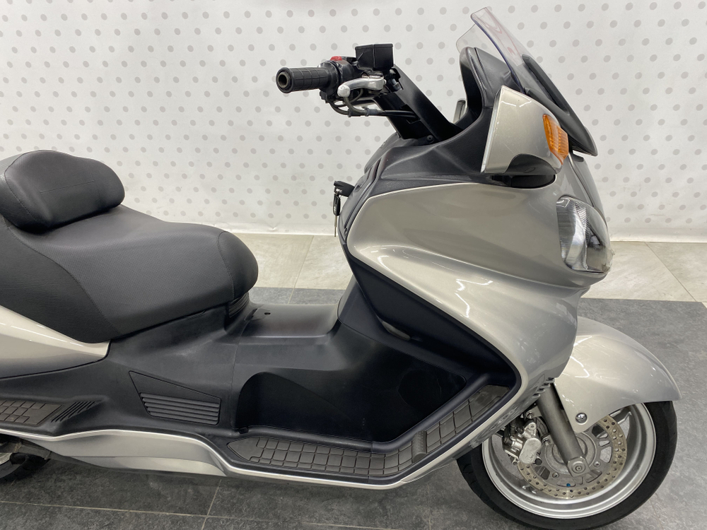 Suzuki Skywave 650 , 2002