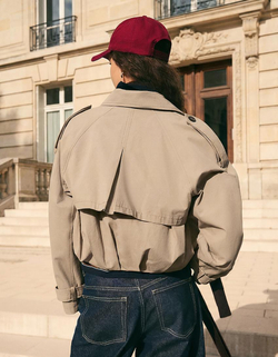BERSHKA Короткая куртка-тренч с воздушным эффектом, цвет верблюжьей шерсти