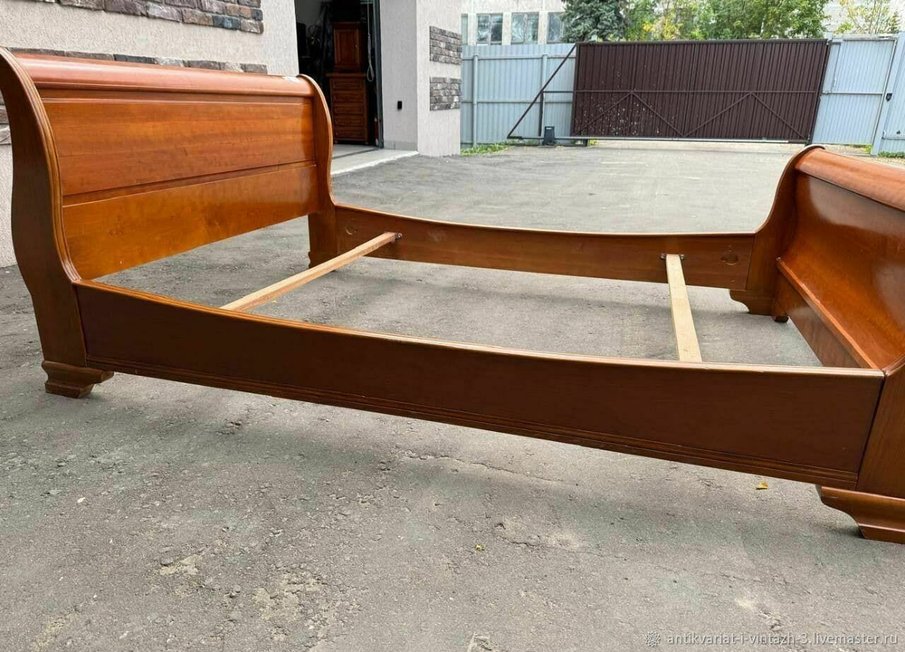 Кровать односпальная 140×190