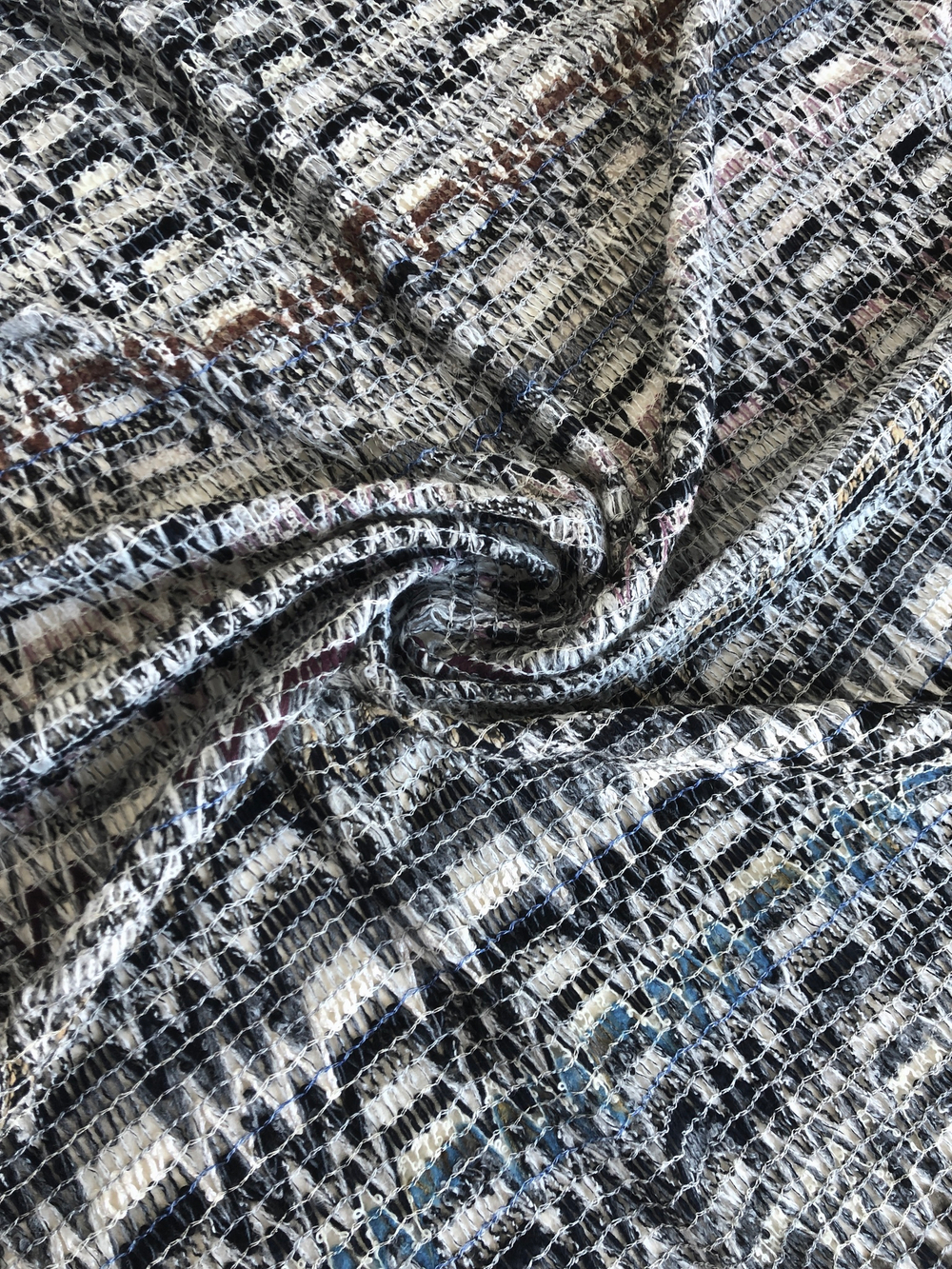 Трикотаж шерсть принт зигзаг, серый, белый, черный, дизайн MISSONI