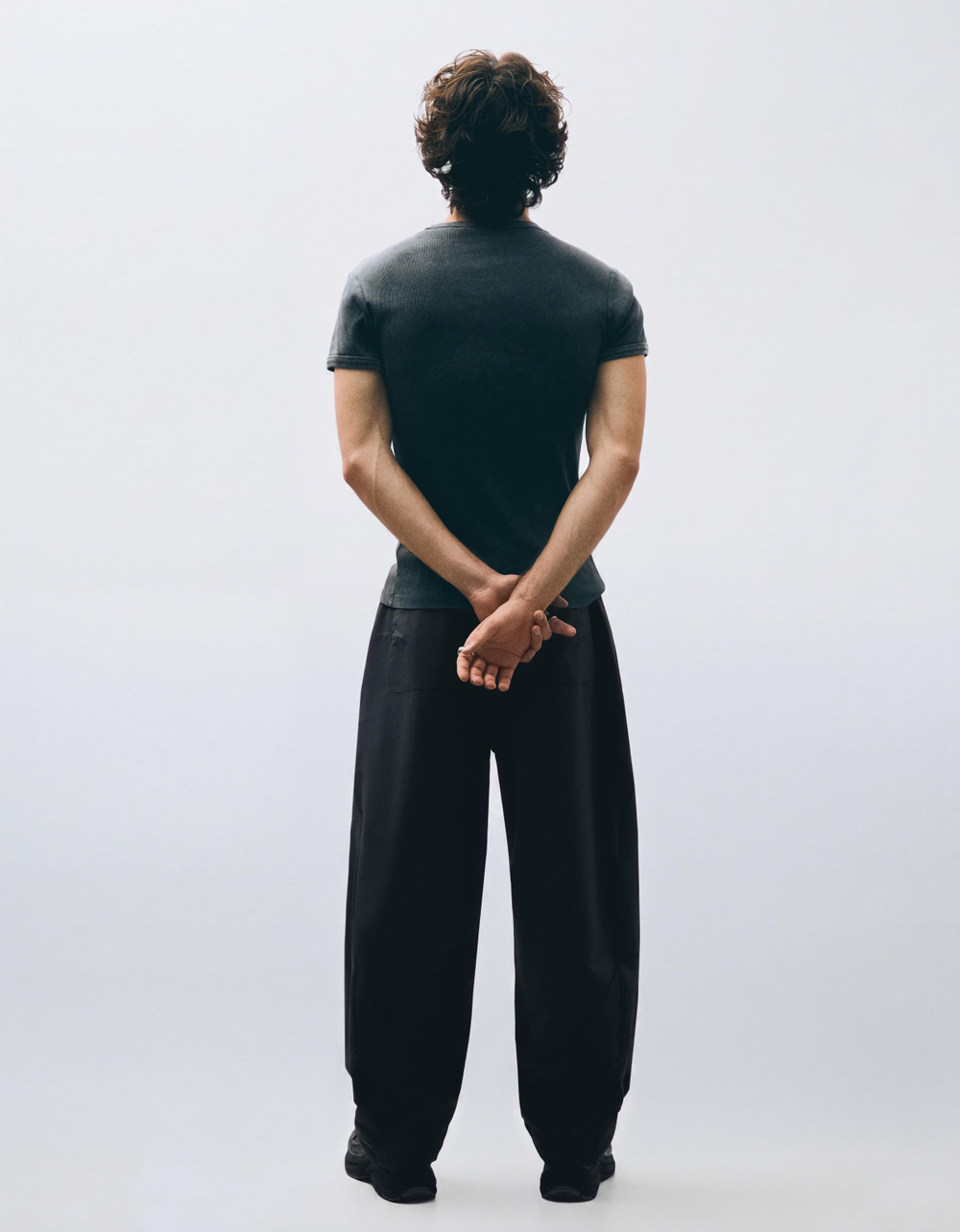 Мужские технические брюки barrel fit - BERSHKA