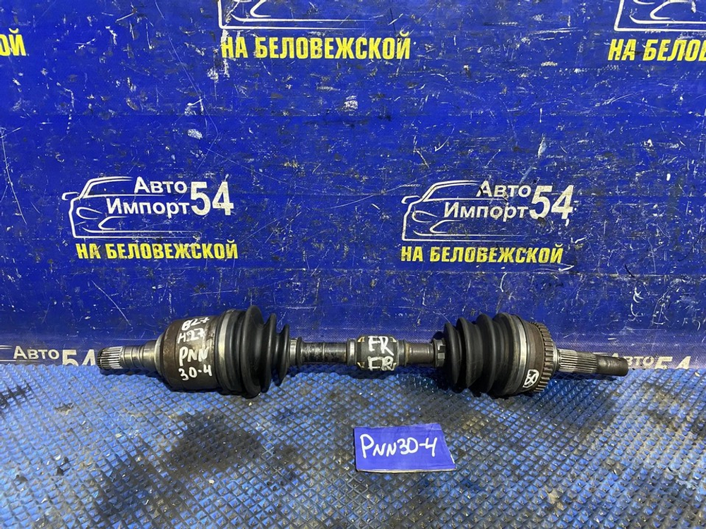 Привод передний правый NISSAN R'NESSA 1998