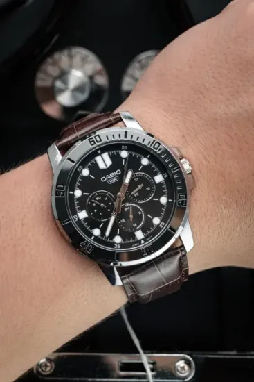 Наручные часы Casio MTP-VD300L-1E