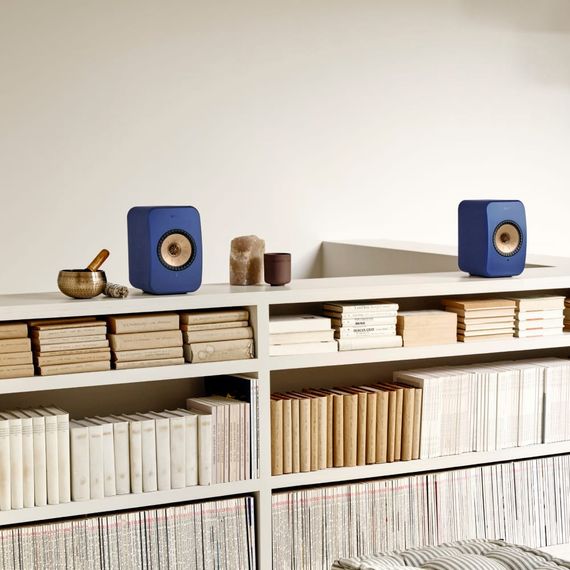 KEF LSX II Lava Red + S1 Floor Stand