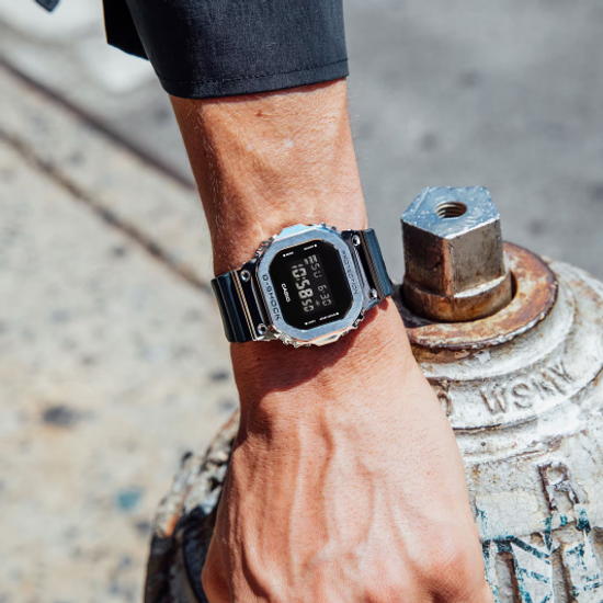 Наручные часы Casio G-Shock GM-5600U-1ER