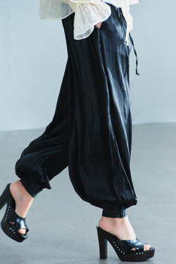 ZARA АТЛАСНЫЕ БРЮКИ-БАЛЛОНЫ — ZW COLLECTION, ЧЕРНЫЙ