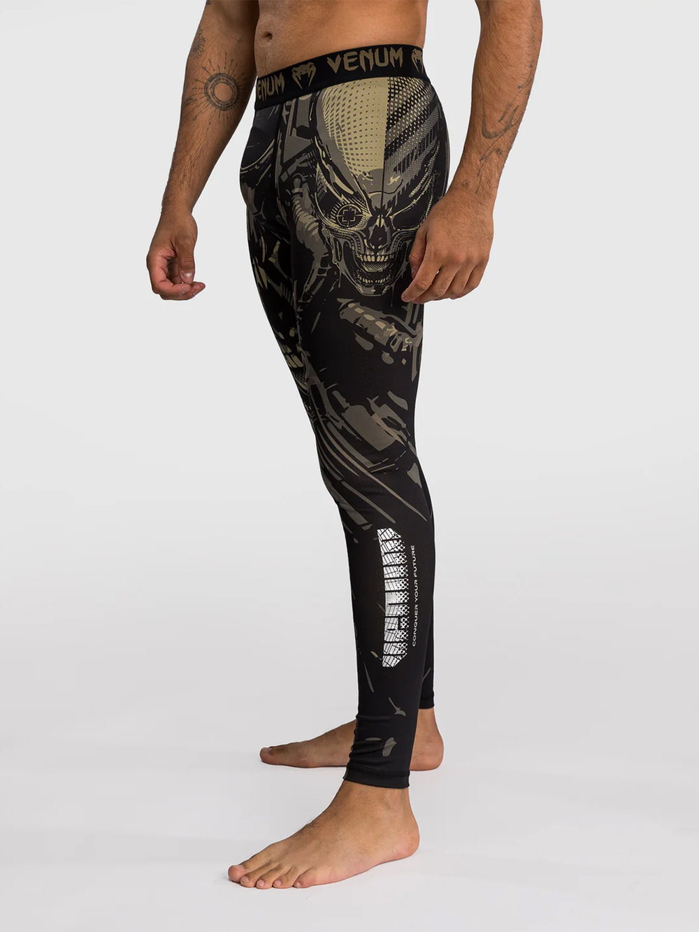 Тайтсы Venum Invader Black/Sand