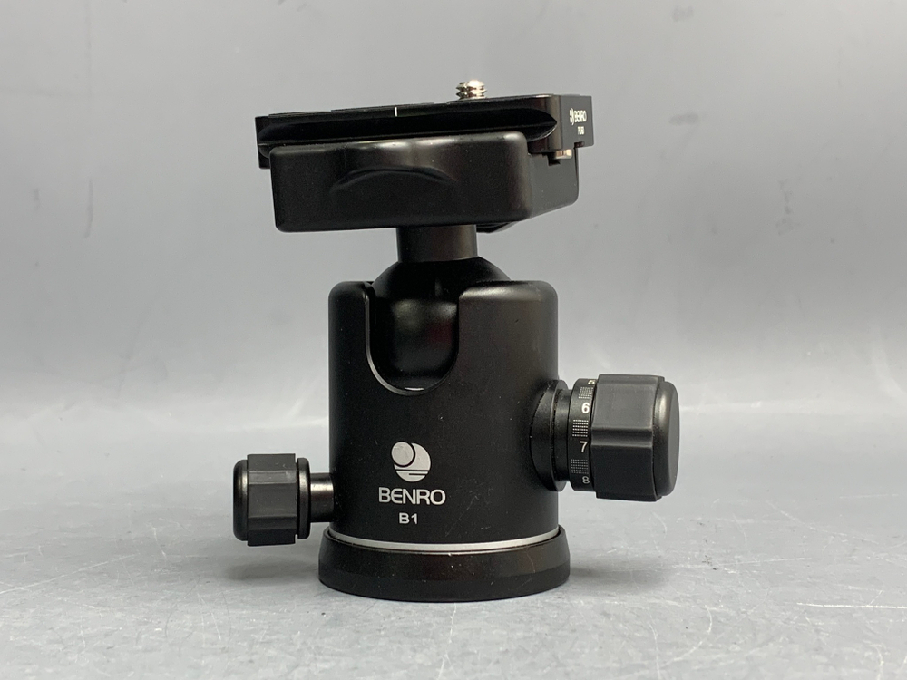 Benro B1
