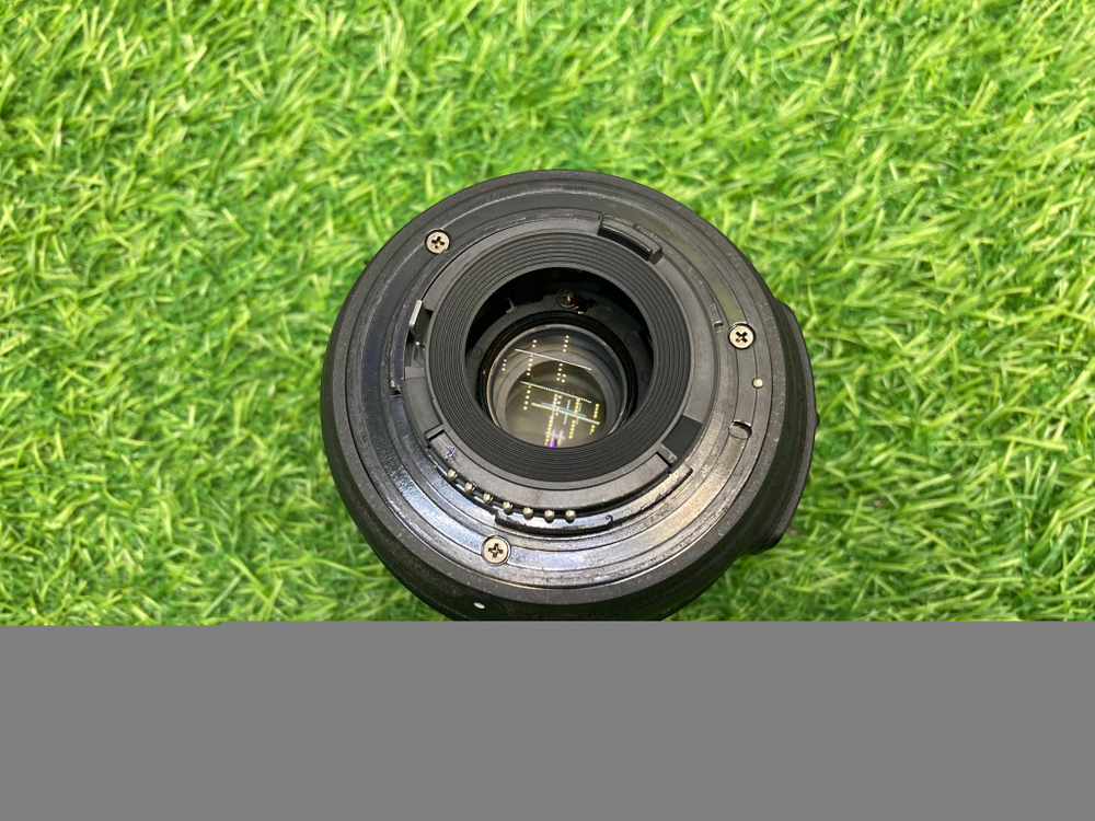 Nikon D3000 kit 18-55mm 3.5-5.6G VR 12.300 кадров