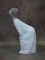 Статуэтка. Фарфор. Девушка, ожидающая поцелуя. Lladro. Испания