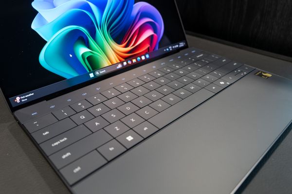 MacBook Pro M4 против Dell XPS 13: выбор для работы и творчества MacBook Pro M4 против Dell XPS 13: выбор для работы и творчества