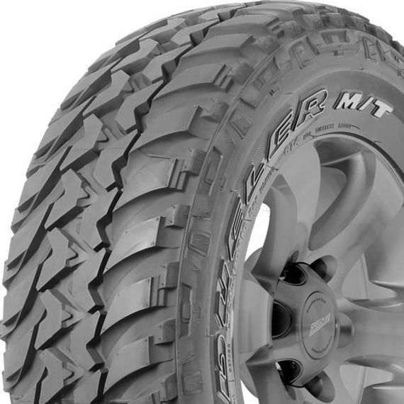 Bridgestone Dueler M/T 674 215/75 R15C 100/97Q