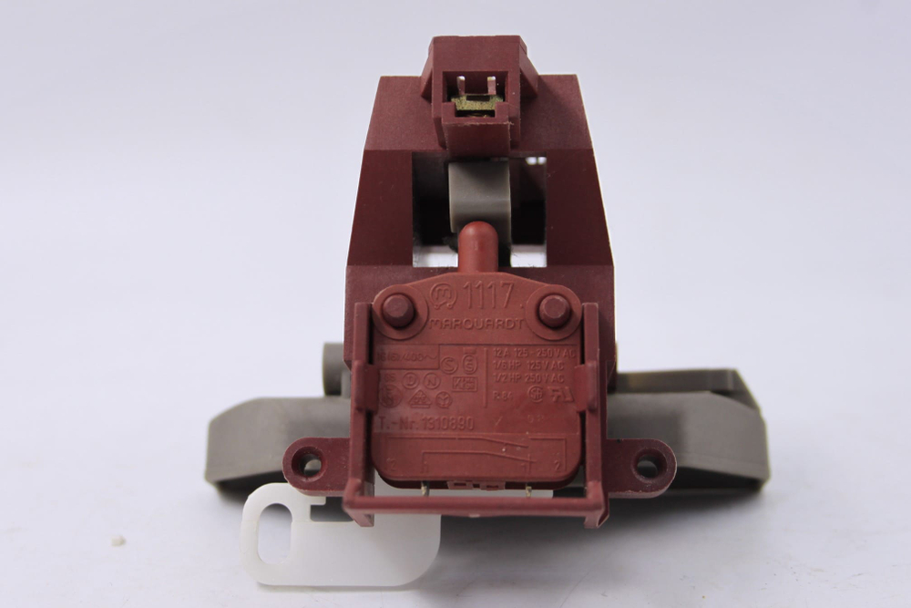 Замок дверцы 4916661 (05281810) посудомоечной машины Miele