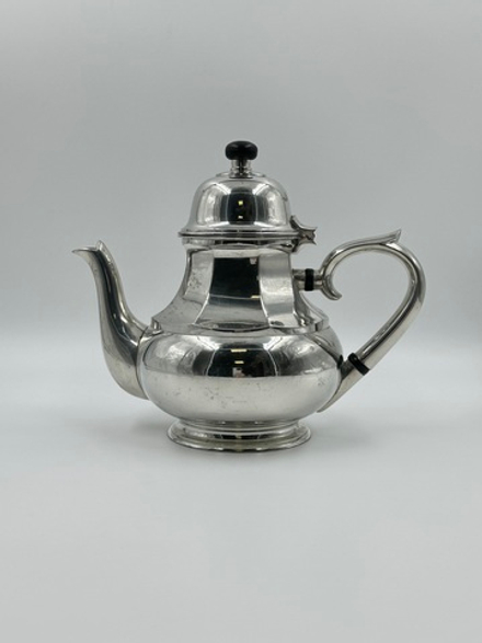 Чайник Royal Selangor
