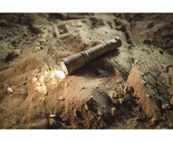Фонарь светодиодный тактический Armytek Dobermann Pro Magnet USB, 1500 лм, холодный свет, песочный