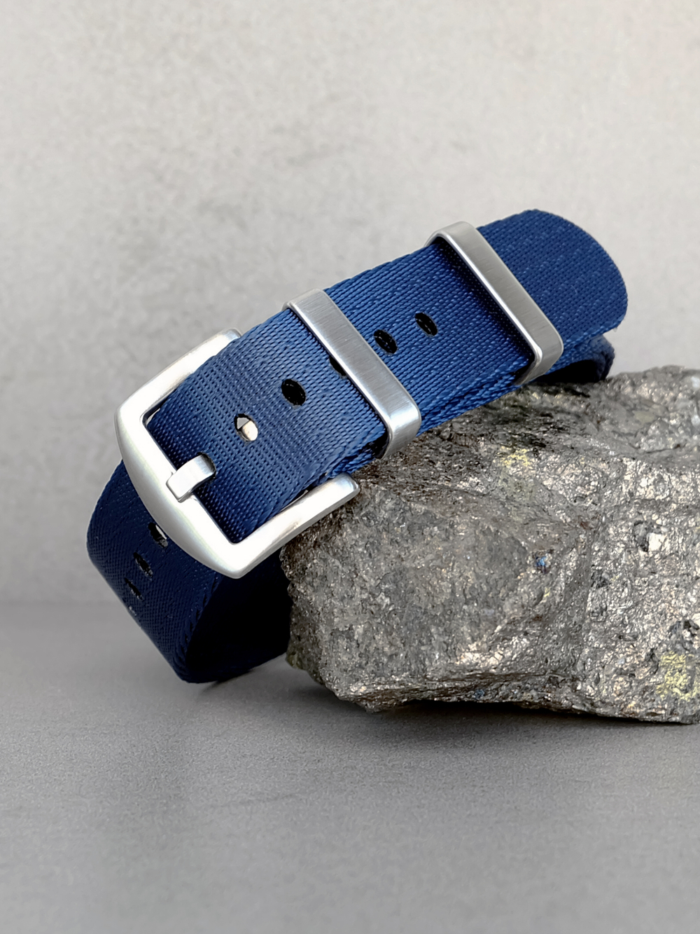 Nato Strap Premium - нейлоновый ремешок для часов
