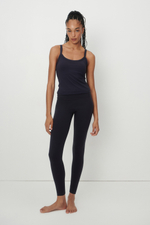Спортивный топ SoftMove™ со встроенным бра — стандартная длина - H&M