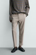 КОМФОРТНЫЕ БРЮКИ ЧИНОС ИЗ РЕЛЬЕФНОЙ ТКАНИ — ZARA