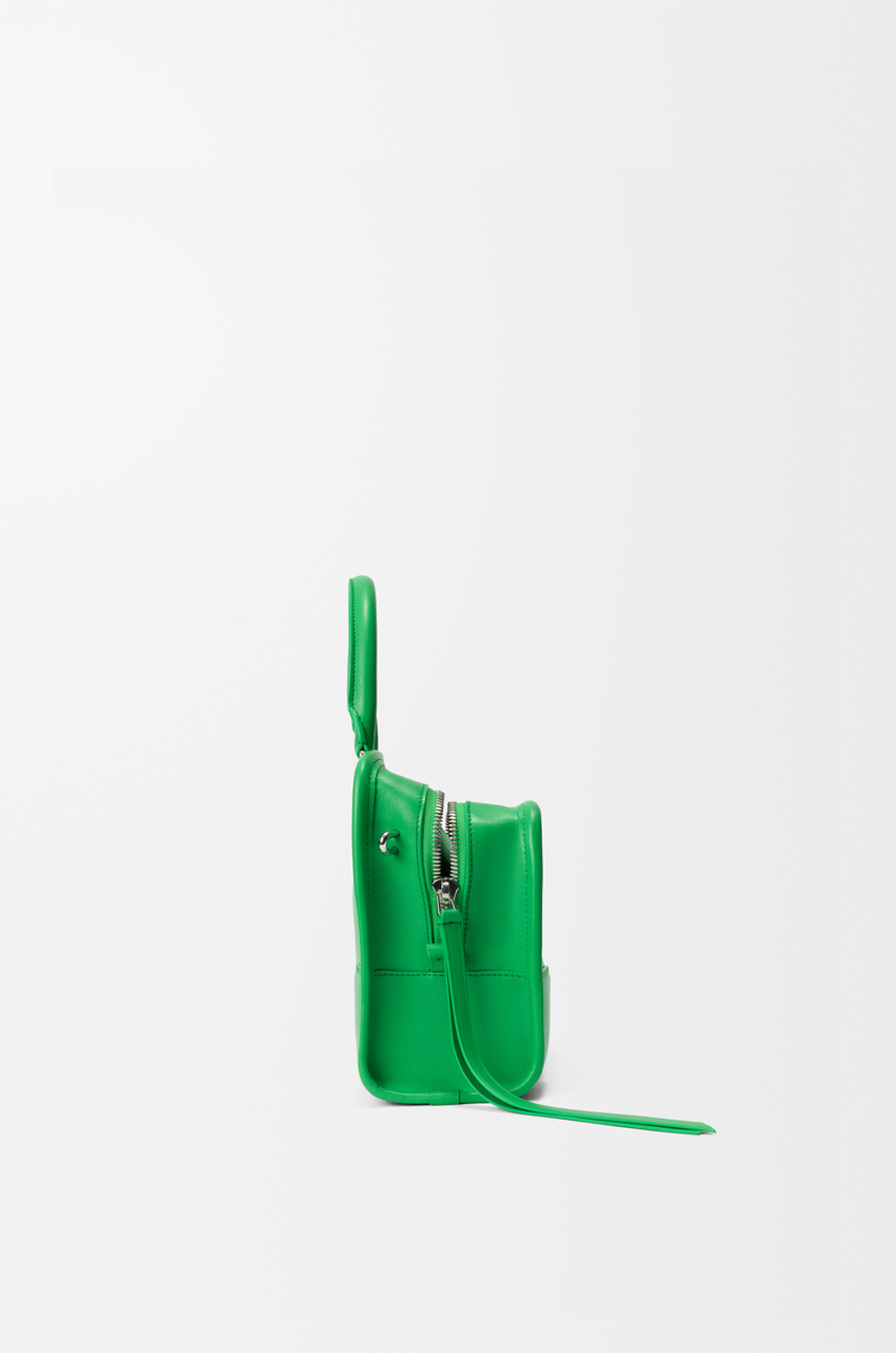 Loewe Маленькая сумка Amazona 180 из мягкой телячьей кожи, зеленый