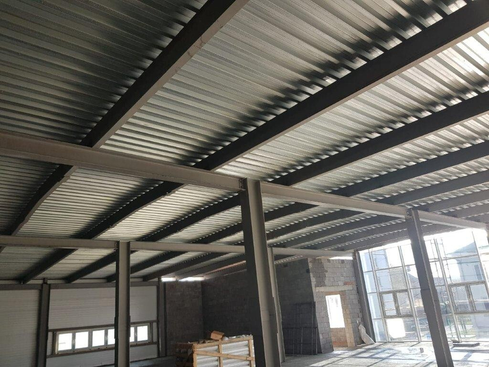 Поставка и монтаж кровли из ПВХ мембраны (Краснотурьинск)