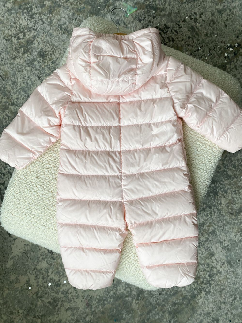 Пуховый комбинезон Moncler, 3-6 месяцев
