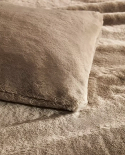 ZARA HOME МЕХОВОЙ ЧЕХОЛ НА ПОДУШКУ, БЕЖЕВЫЙ