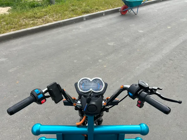 Грузовой электрический трицикл IKINGI CARGO C06 1500W (60V/45Ah) - Бирюзовый фото №21