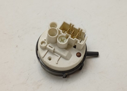 CISLI420 ктп16 Датчик уровня воды для посудомоечной машины Hotpoint-Ariston 7650053 б/у