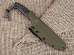 Нож для бушкрафта "Охотник", сталь VG-10/Elmax, рукоять карбон (черный спейсер)