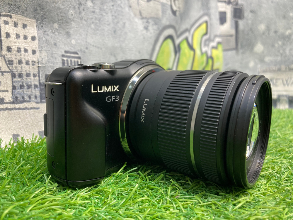 Lumix GF3 kit 14-42mm 1.400 кадров