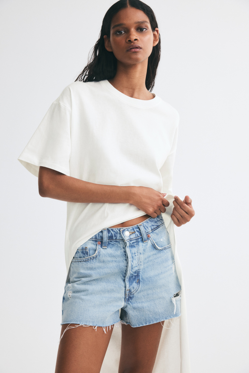 Футболка короче спереди и длиннее сзади - H&M
