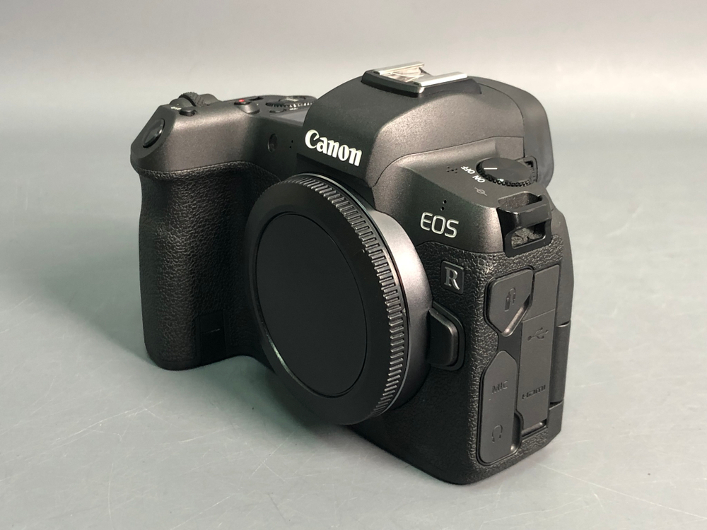 Canon EOS R