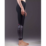 Леггинсы  Aqua Marina ILLUSION Women's pants,  артикул C-W17PT, цвет Black Print