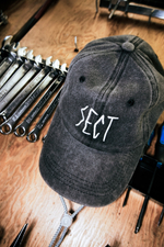 Кепка со шнурком SECT