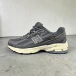 New Balance 740 Cordura • Dark Gray