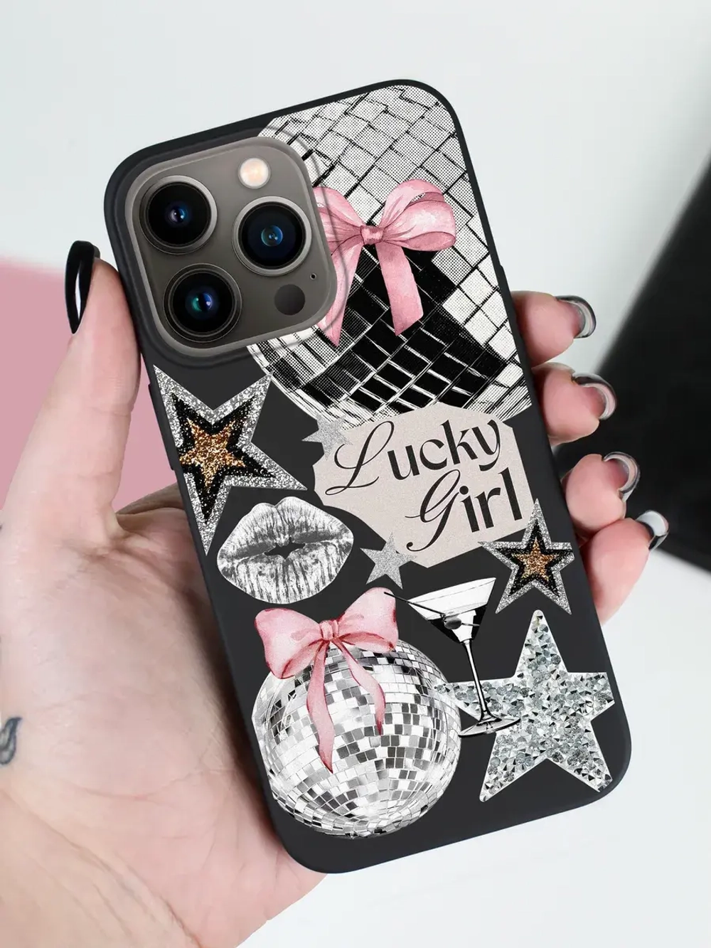 Чехол на iPhone 15 Pro с 3D принтом