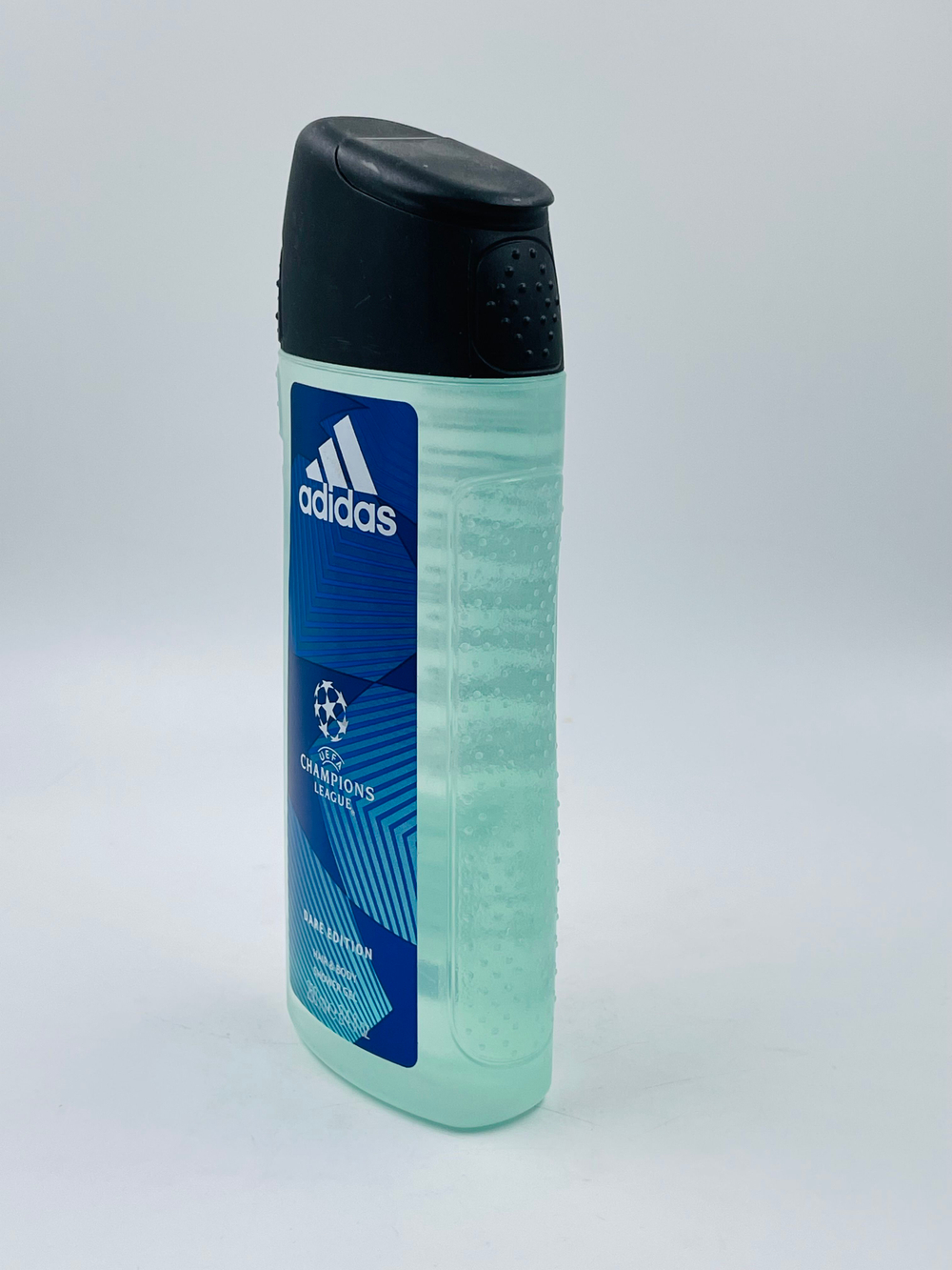 Гель для душа 2 в 1Uefa Dare Edition 250 мл (Испания)