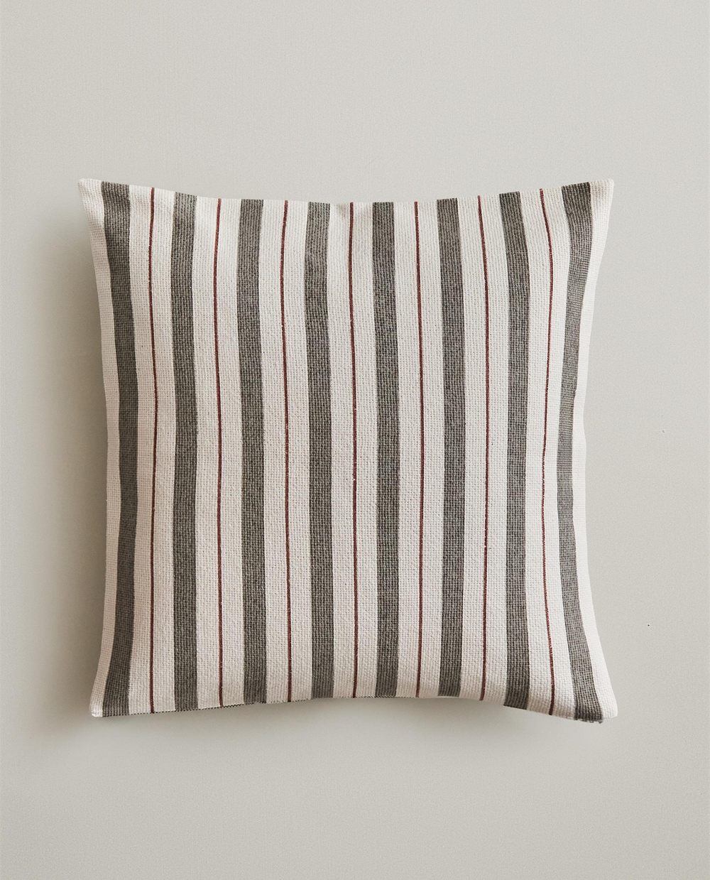 наволочка декоративная из хлопка Zara Home